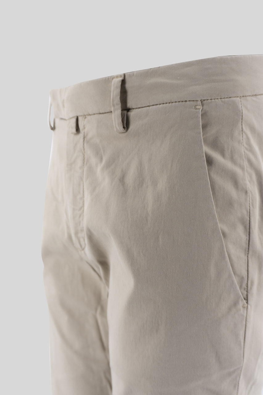 Pantalone Slim Fit / Beige - Ideal Moda